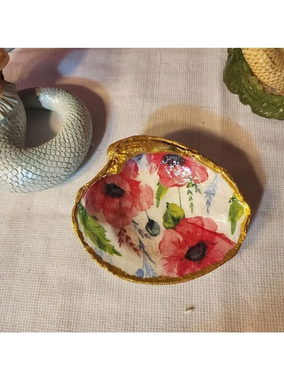 DECOUPAGE  PINK FLOWERS ON A CLAM SHELL